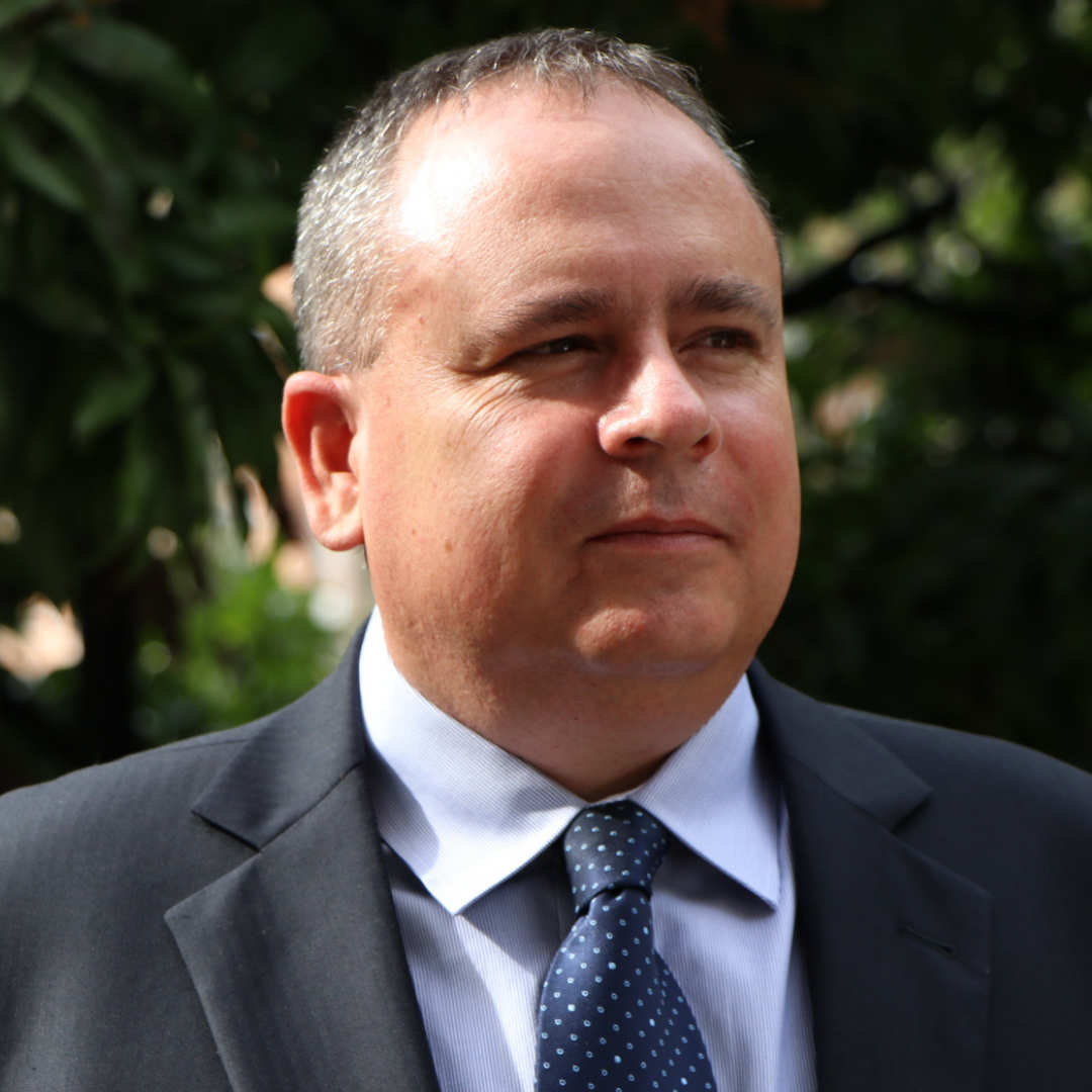 CONOCE AL RECTOR - Colegio Mayor de Antioquia