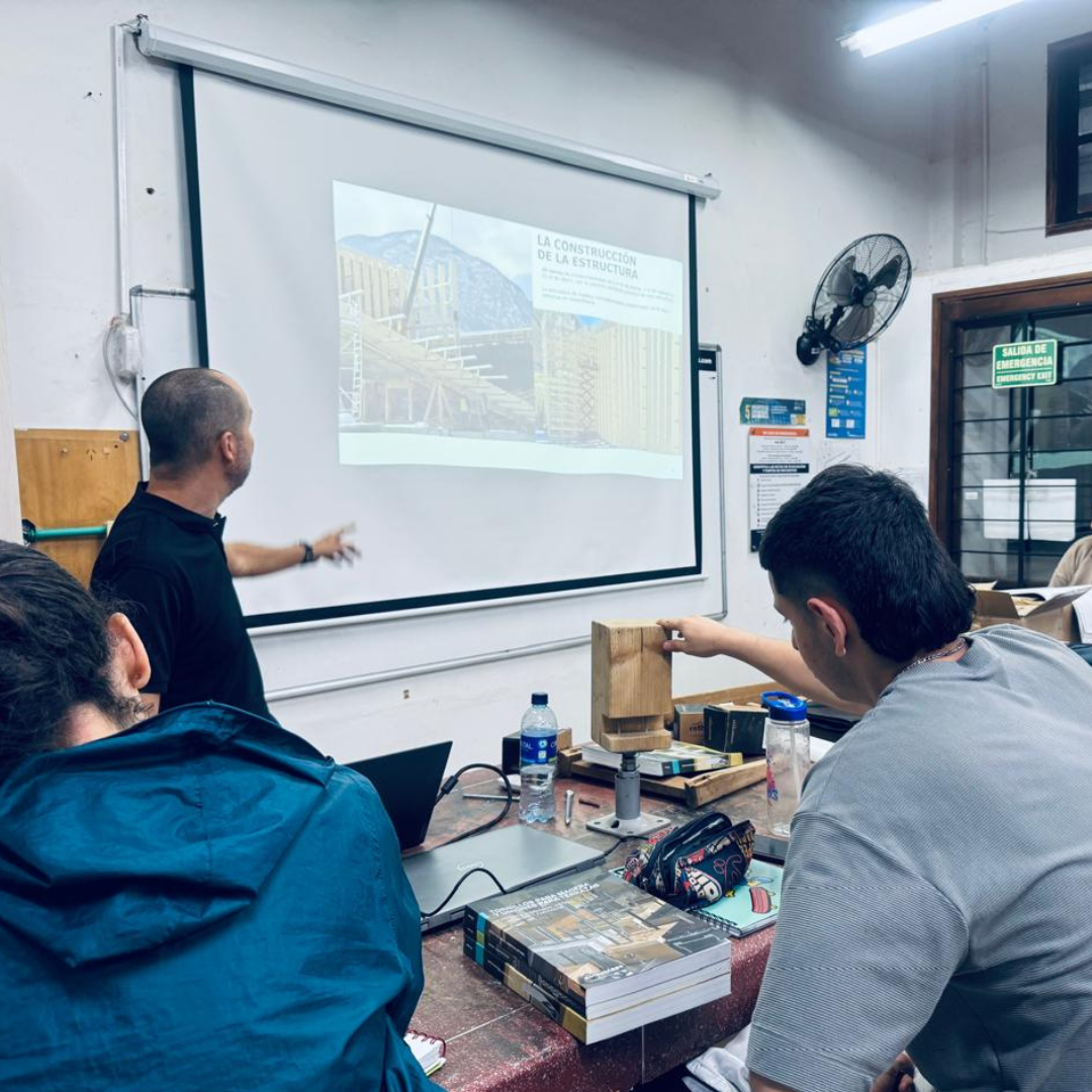 Workshop con Rothoblaas y COLMAYOR, fortaleció la formación en construcción sostenible