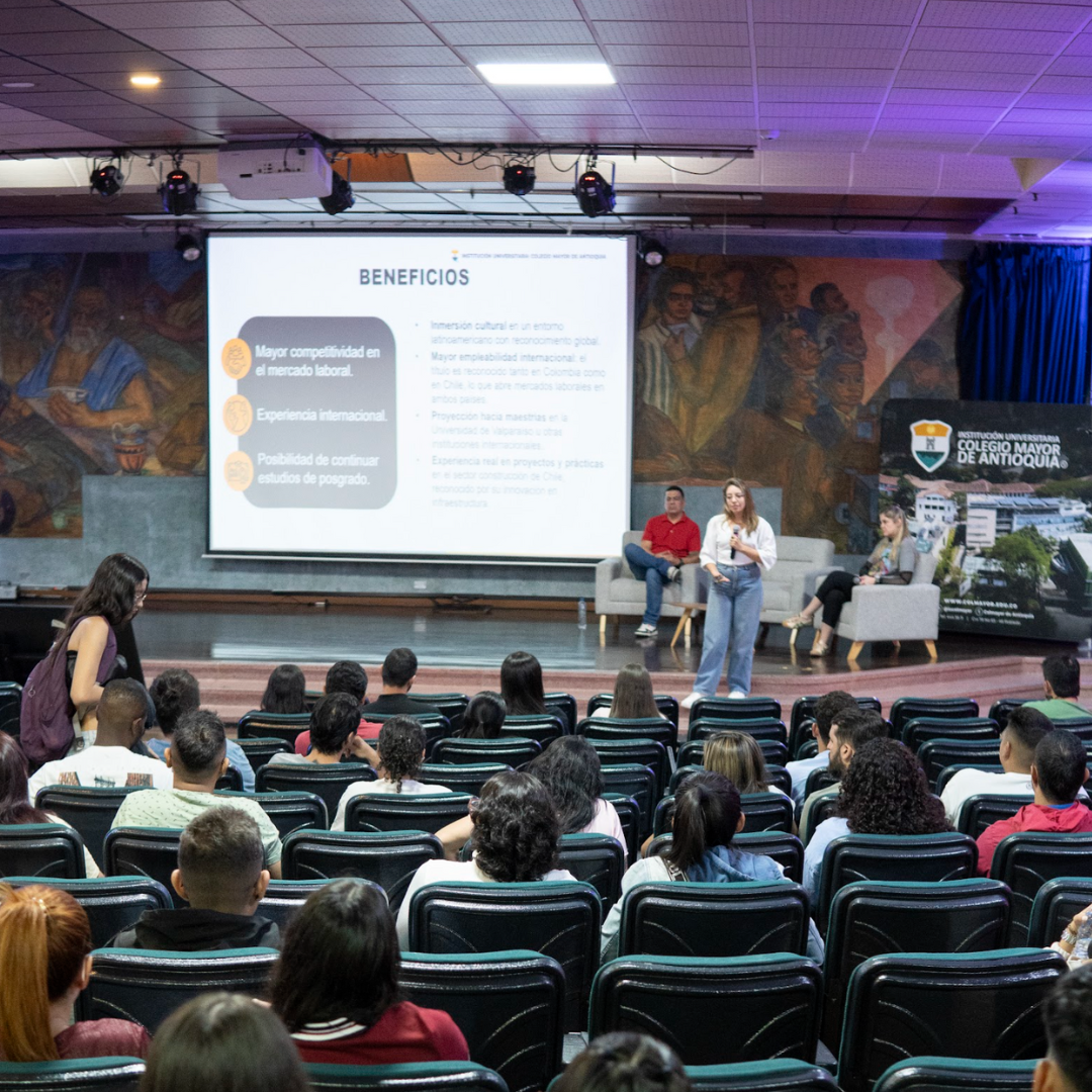 Estudiantes de Construcciones Civiles conocieron detalles del convenio de doble titulación con la Universidad de Valparaíso