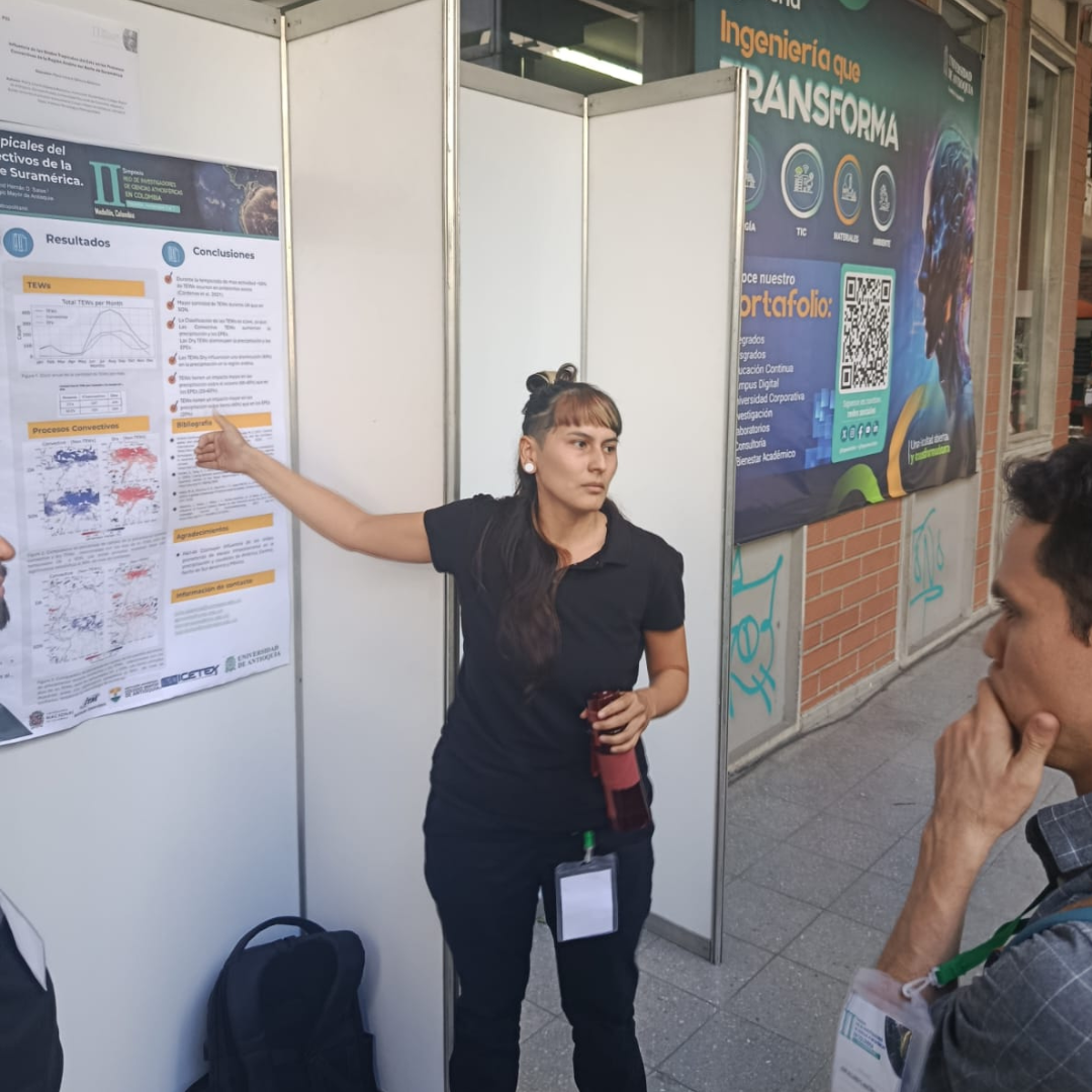 Docentes de la Facultad de Arquitectura e Ingeniería representaron a Colmayor en el Simposio AtmosCol 2025