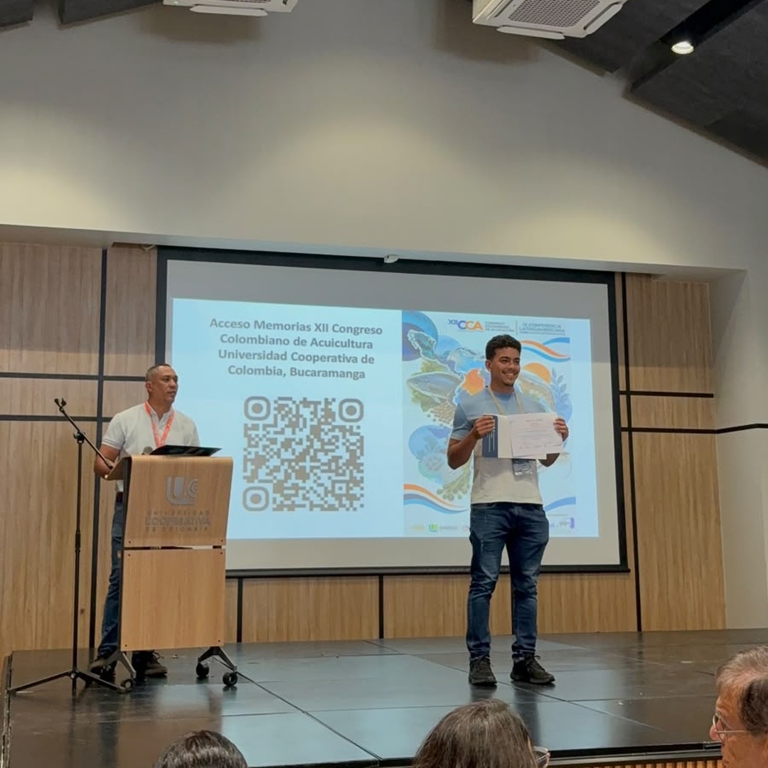 Estudiante de Biotecnología de Colmayor obtiene primer puesto en congreso latinoamericano de acuicultura.